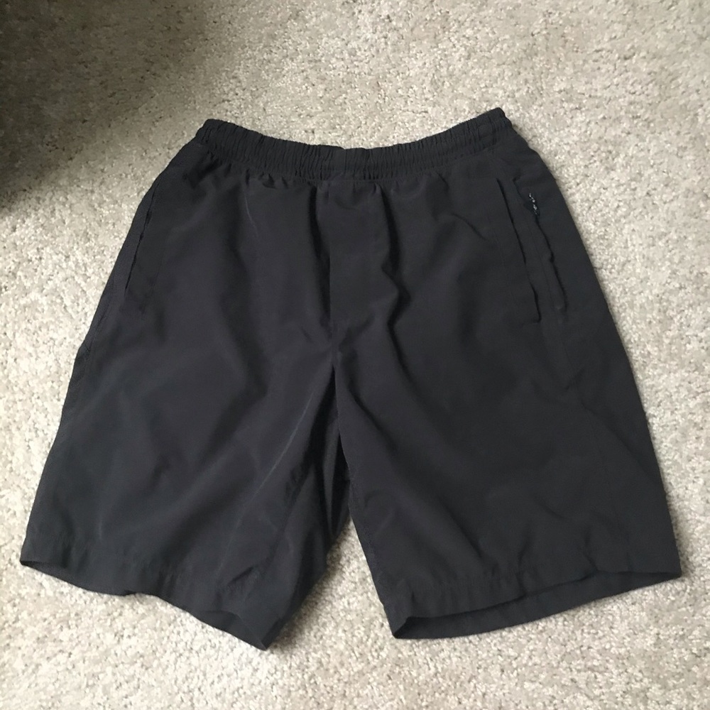 Birddogs shorts size medium